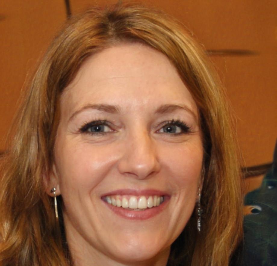 Porträt von Saskia Lindholm